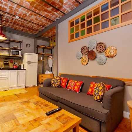 High Ceiling Stylish * İstanbul